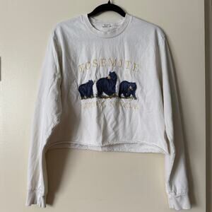 Brandy Melville John Galt Yosemite Bear Embroidered Cropped Long Sleeve Top